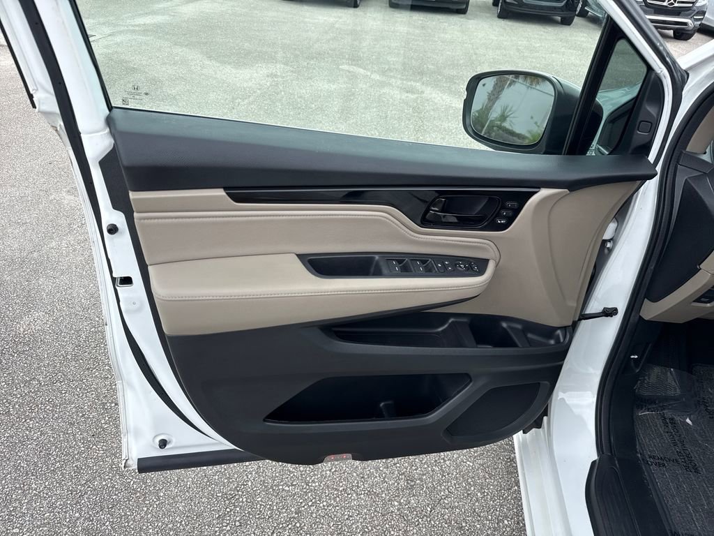 Used 2024 Honda Odyssey Touring image 13