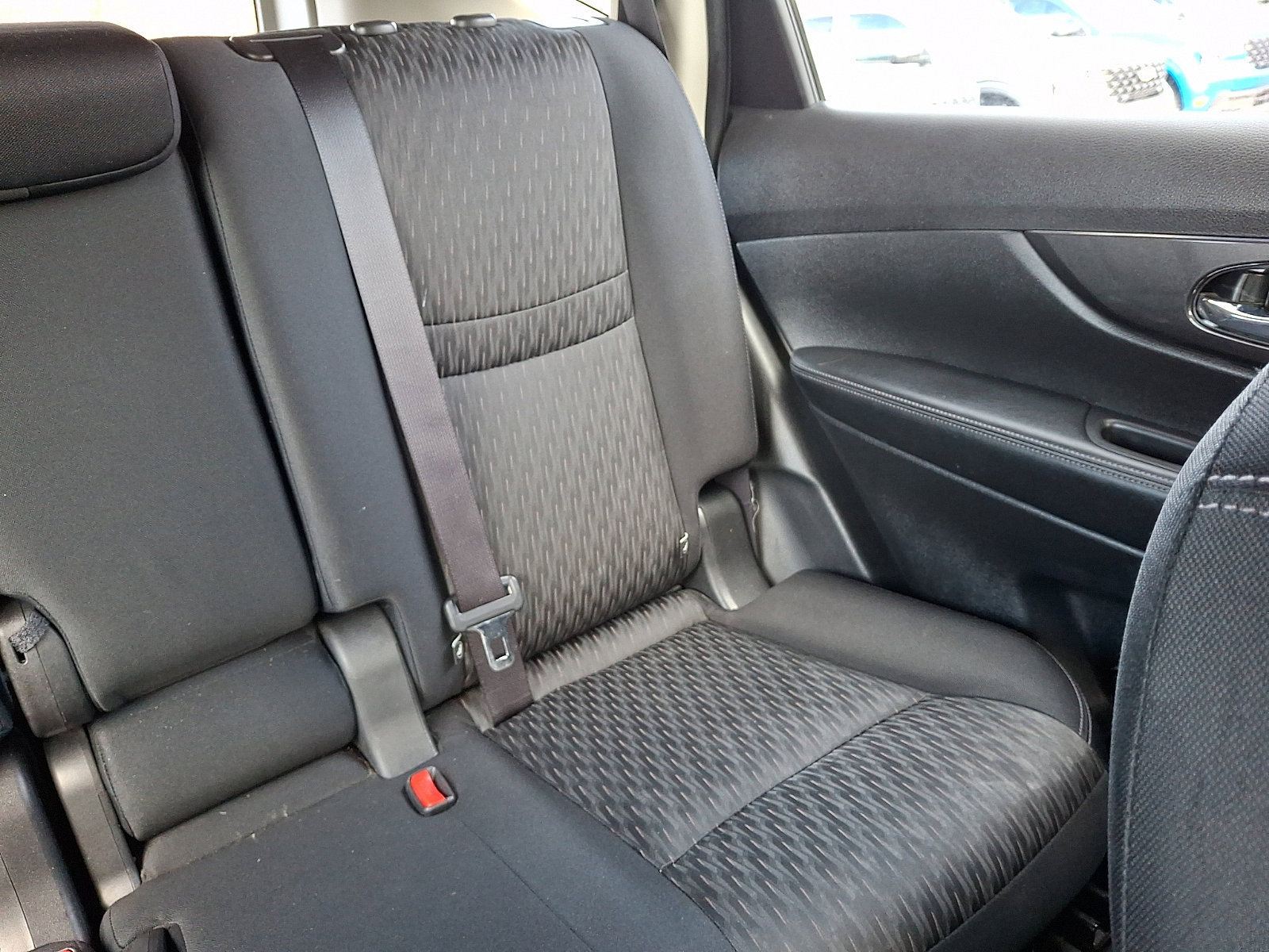 Used 2017 Nissan Rogue S image 20