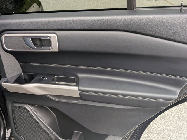 Certified 2022 Ford Explorer XLT AWD/4WD image 32