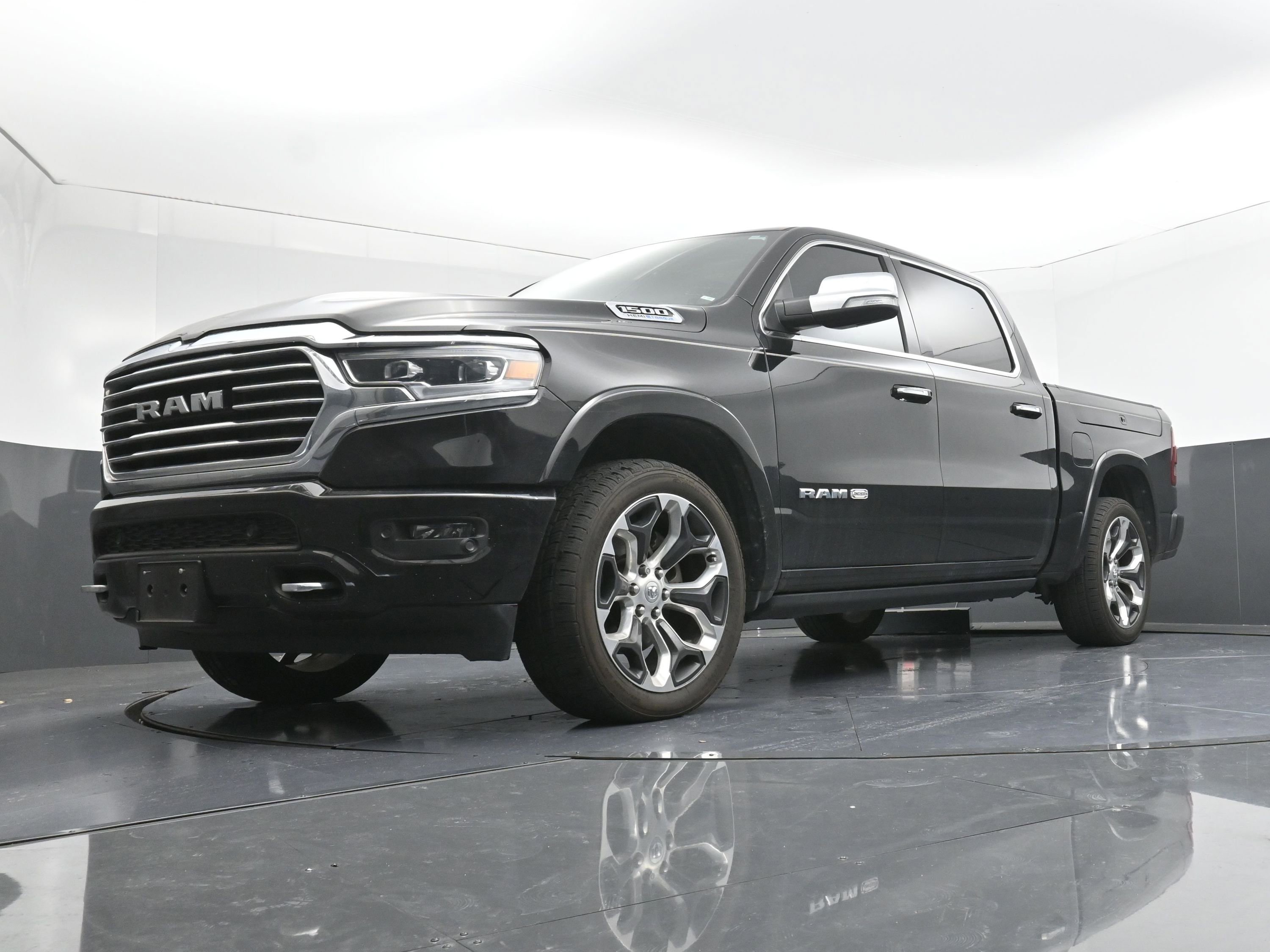 Used 2022 RAM 1500 Limited image 27