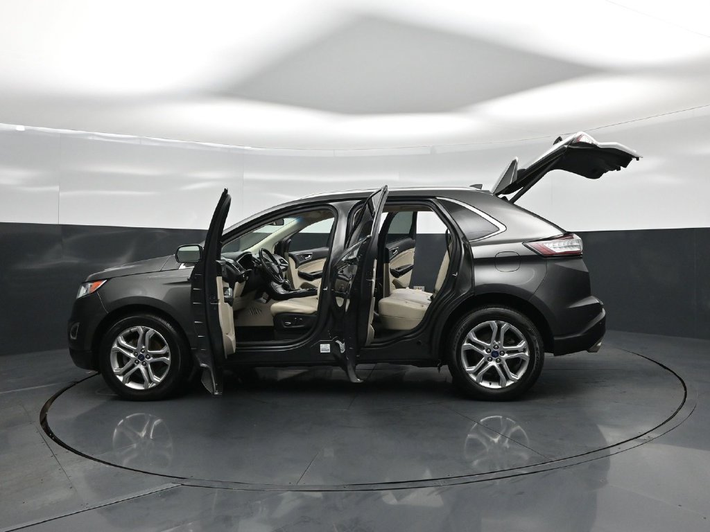 Certified 2018 Ford Edge Titanium w/ Ford Safe & Smart Package FWD image 31