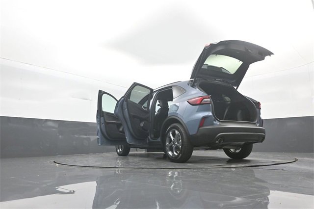 Certified 2025 Ford Escape ST-Line Elite image 40