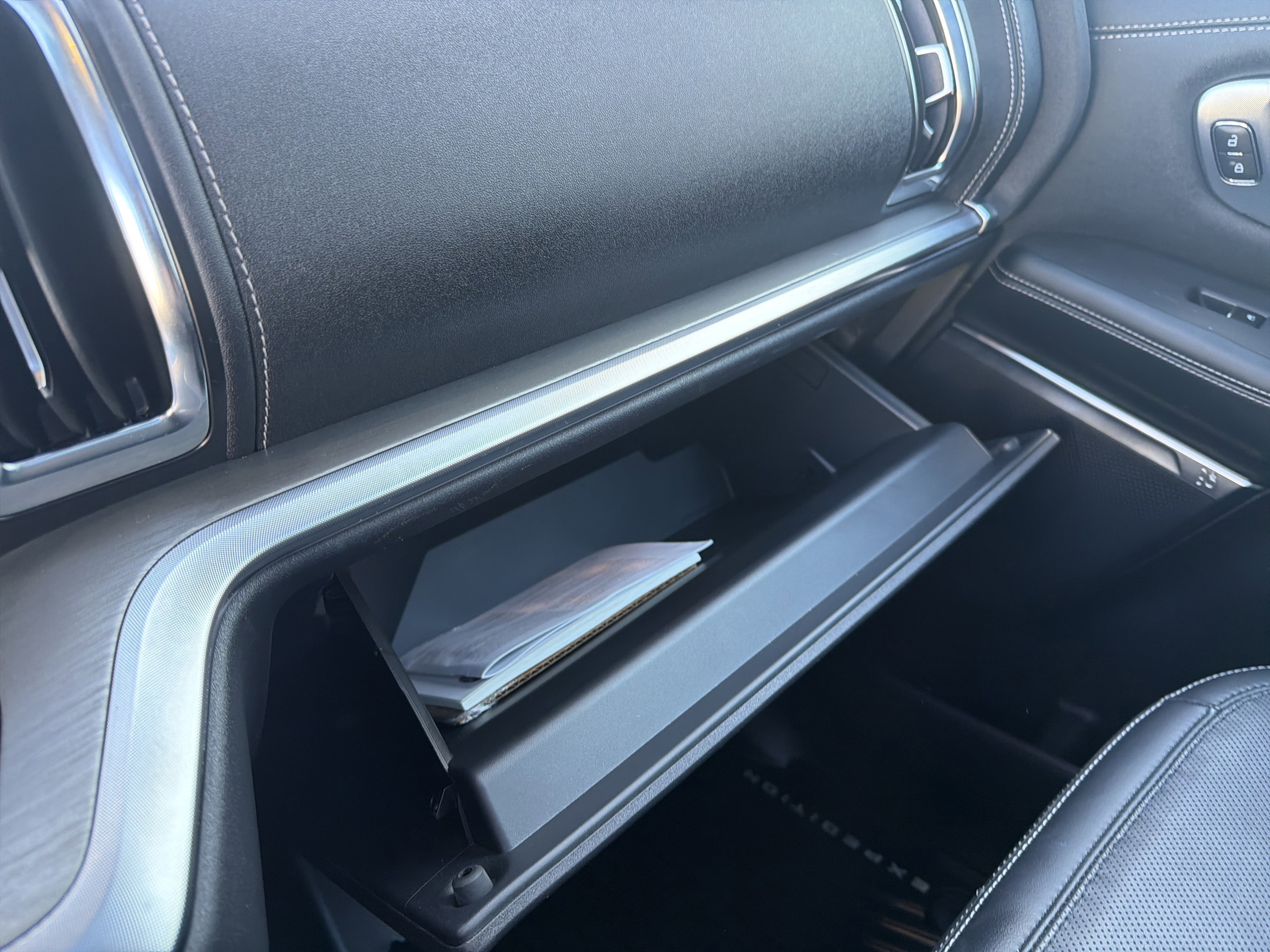 Certified 2025 Ford Expedition Platinum image 57