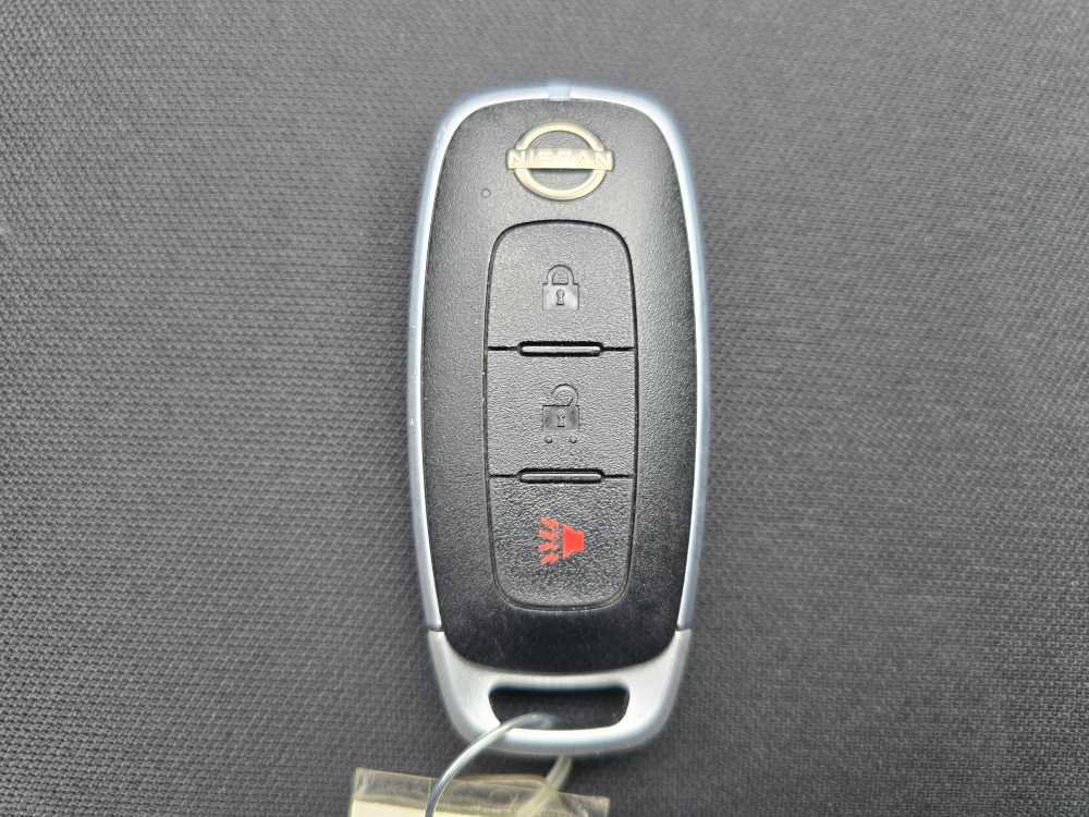 Used 2024 Nissan Rogue S image 21