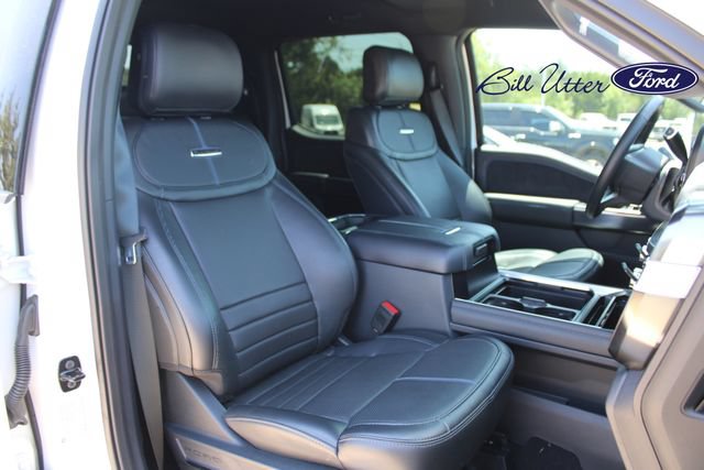 Certified 2025 Ford F250 Platinum w/ FX4 Off-Road Package AWD/4WD image 11