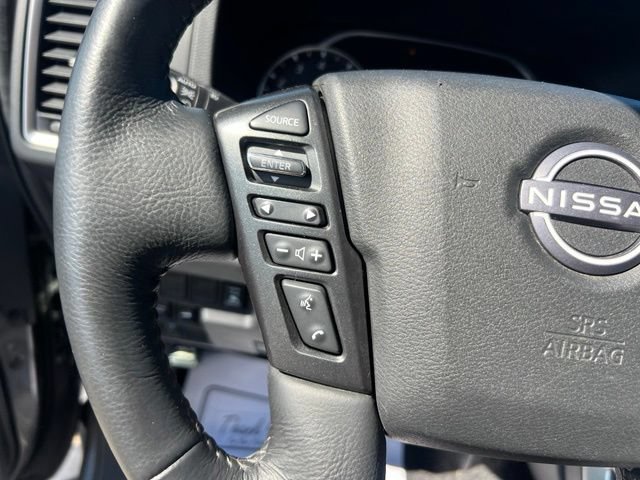 Used 2022 Nissan Frontier SV AWD/4WD image 9