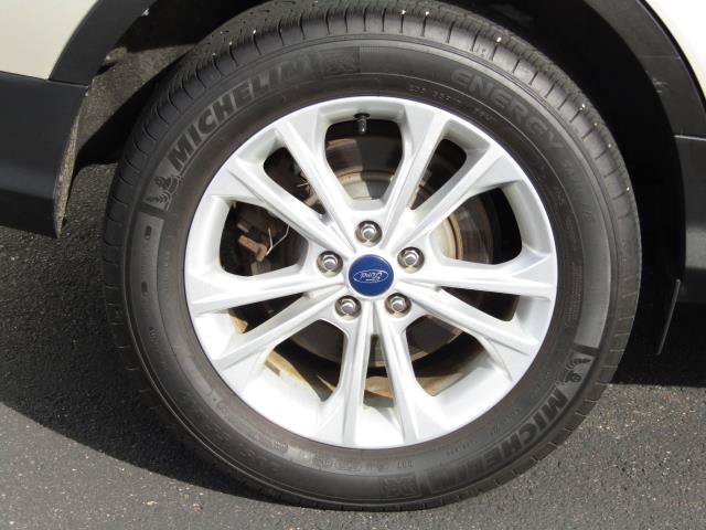 Certified 2017 Ford Escape SE AWD/4WD image 5