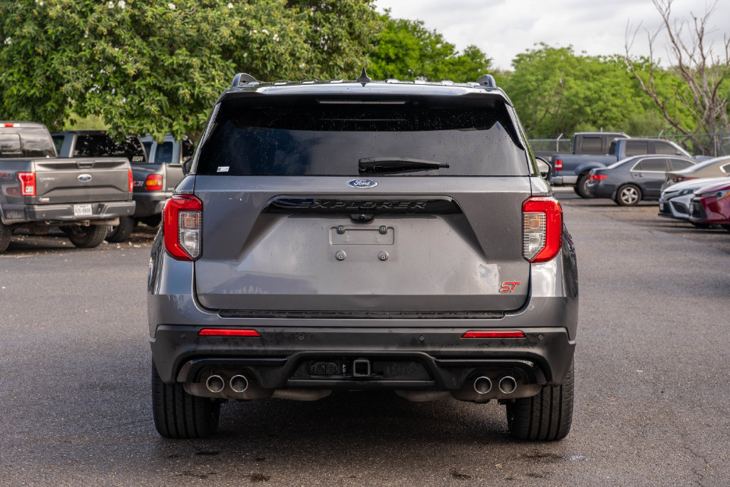 Certified 2023 Ford Explorer ST w/ Equipment Group 401A AWD/4WD image 4