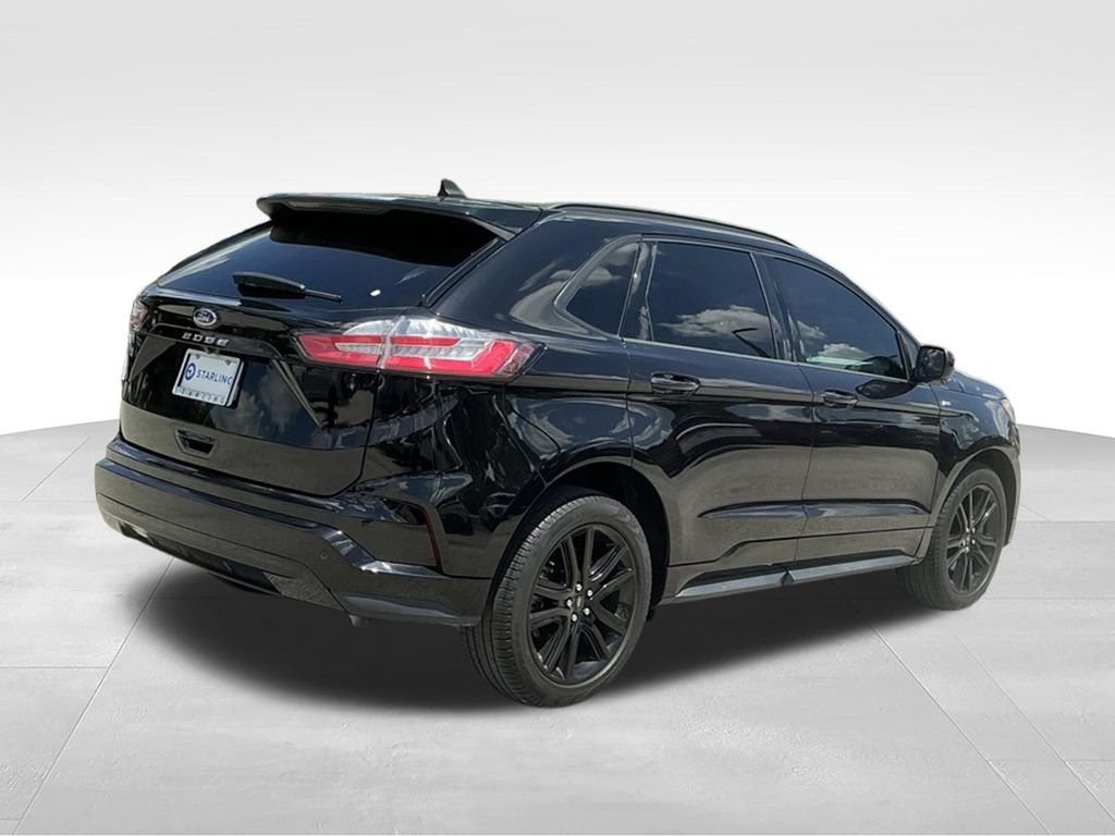 Certified 2024 Ford Edge ST-Line AWD/4WD image 3