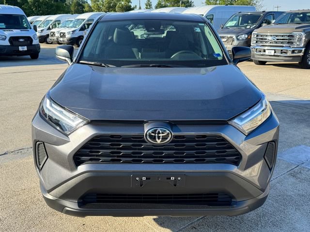 Used 2025 Toyota RAV4 LE AWD/4WD image 2