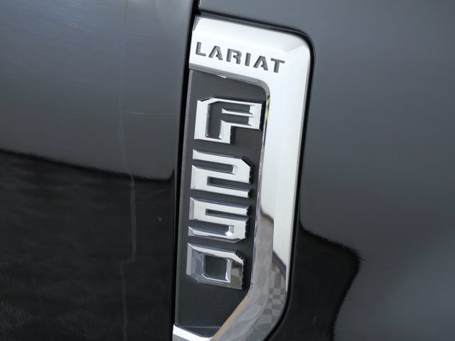 Certified 2022 Ford F250 Lariat w/ Lariat Ultimate Package AWD/4WD image 10