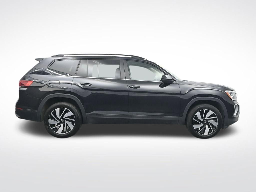 Used 2024 Volkswagen Atlas SE FWD image 4