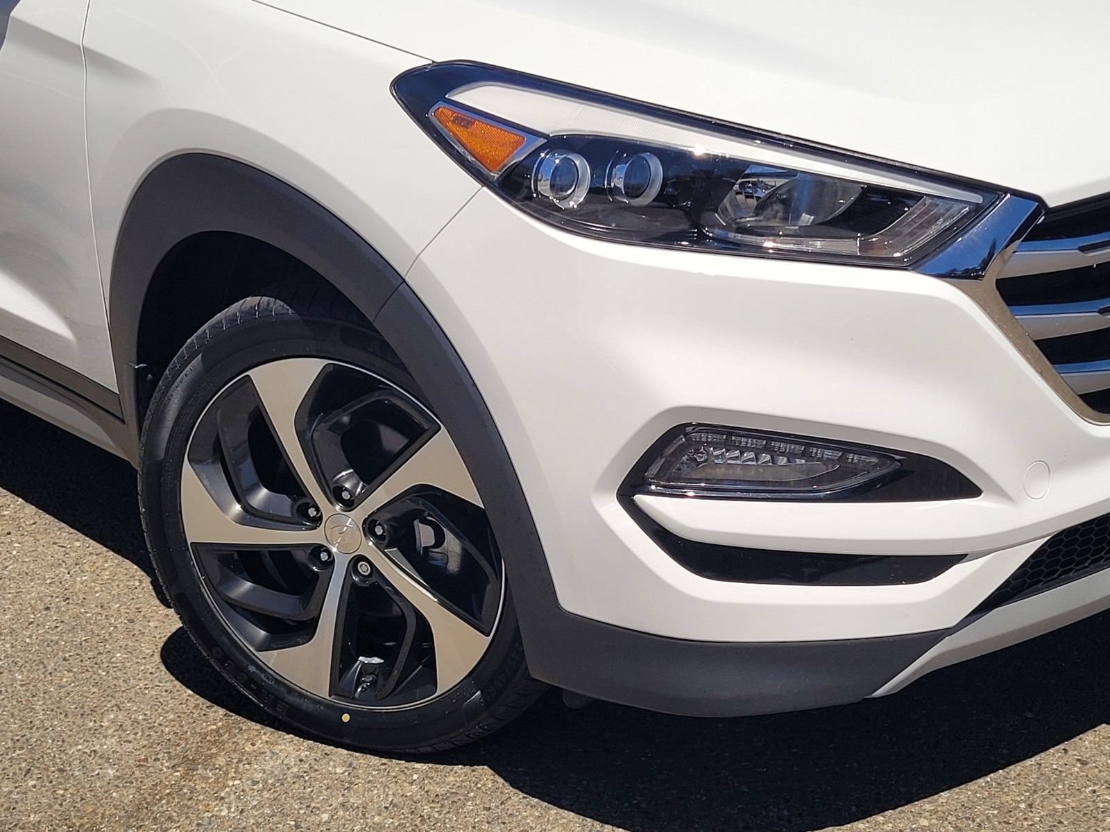 Used 2018 Hyundai Tucson Limited AWD/4WD image 9