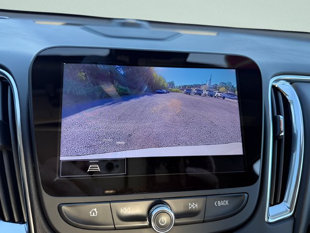 Used 2024 Chevrolet Malibu LT FWD image 11