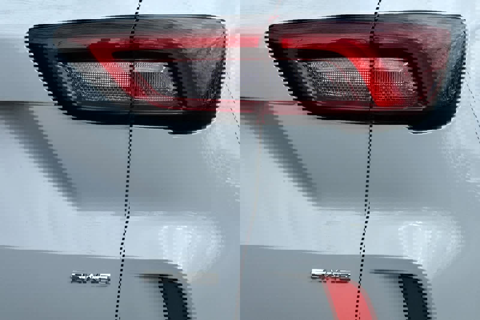 Certified 2025 Ford Escape Platinum image 28