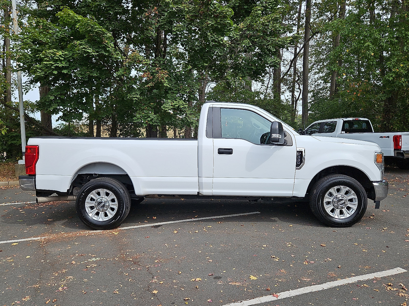 Certified 2022 Ford F350 XLT image 12