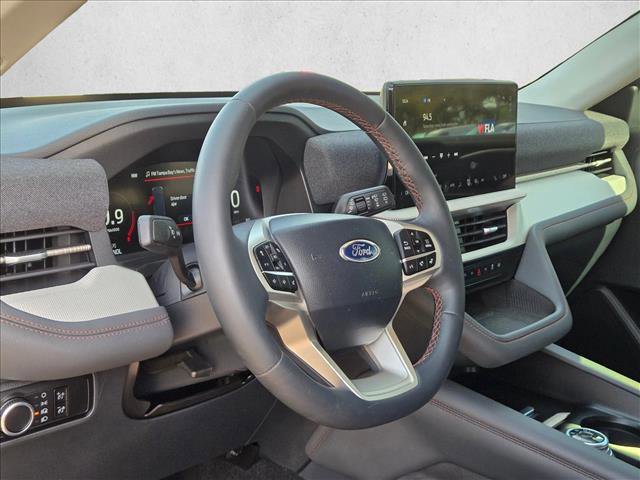 Certified 2025 Ford Explorer Active image 10