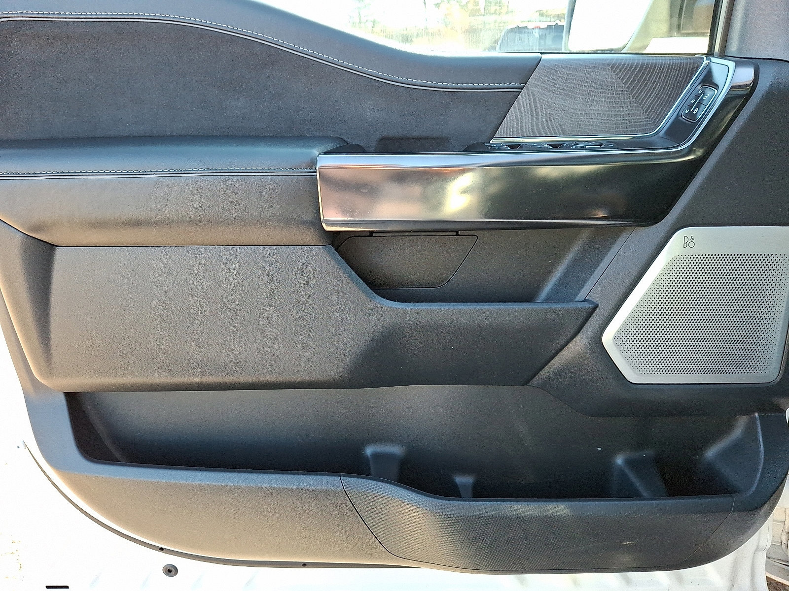 Certified 2023 Ford F150 Platinum w/ Equipment Group 701A High image 12