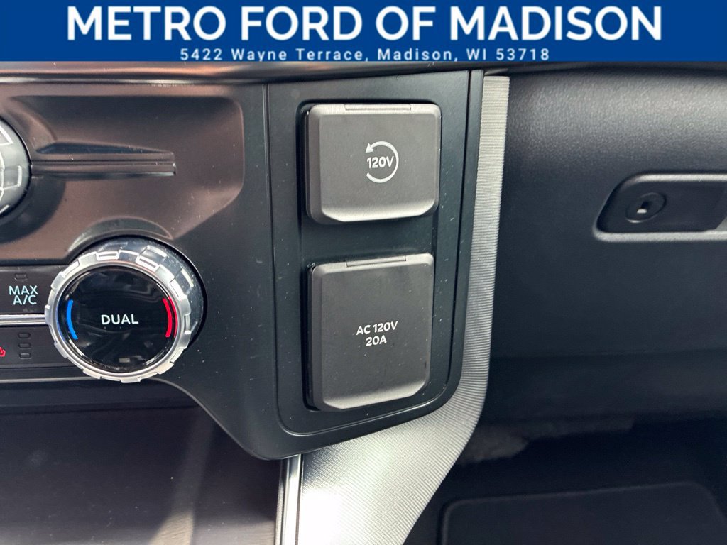 Certified 2025 Ford F150 Platinum AWD/4WD image 30