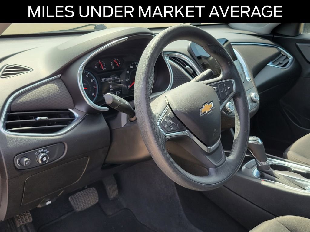Used 2019 Chevrolet Malibu LT image 15