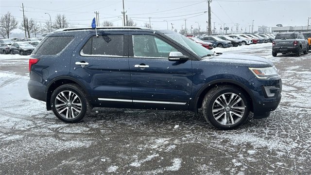 Certified 2017 Ford Explorer Platinum image 6