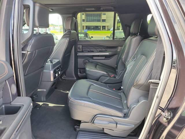 Certified 2024 Ford Expedition Max Platinum RWD image 12