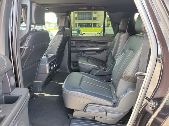 Certified 2024 Ford Expedition Max Platinum RWD image 12