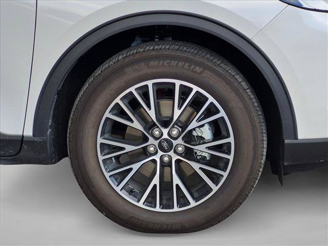 Certified 2025 Ford Escape SE FWD image 5