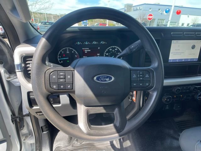 Certified 2023 Ford F550 4x4 Regular Cab Super Duty image 18