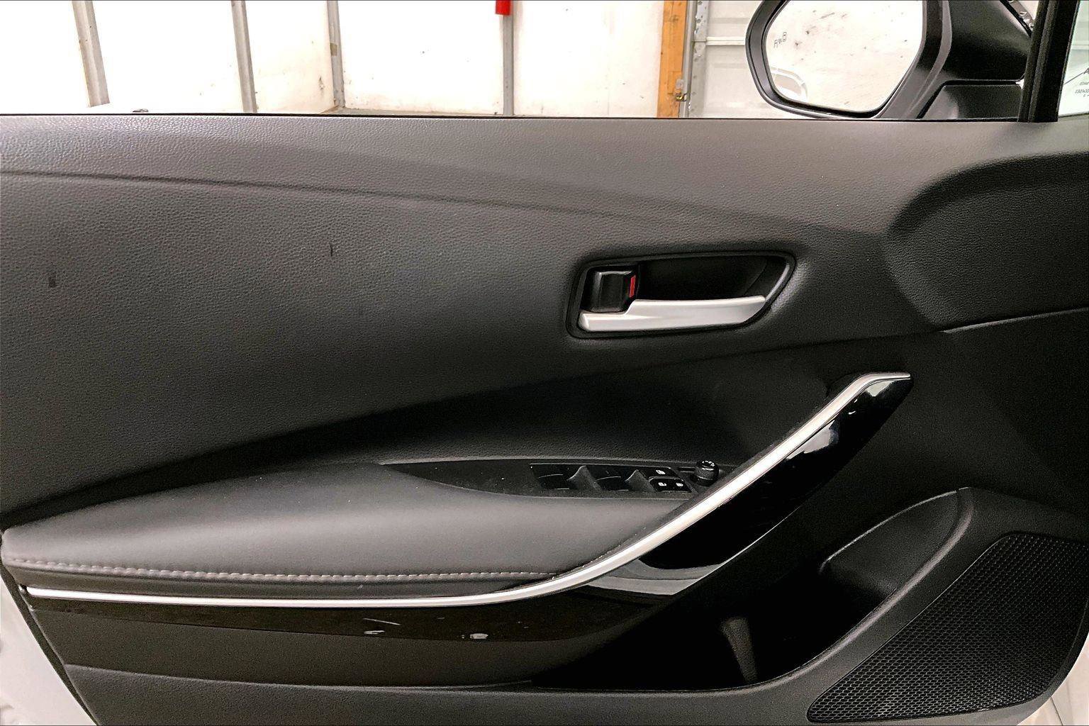 Used 2022 Toyota Corolla XSE image 22