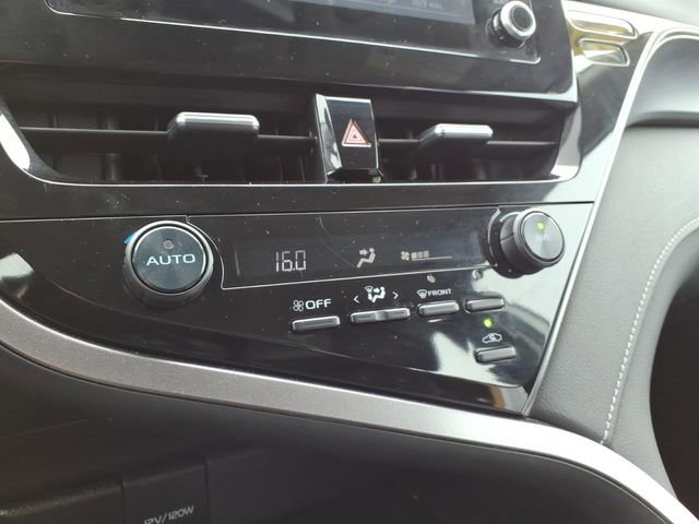 Used 2024 Toyota Camry SE FWD image 20