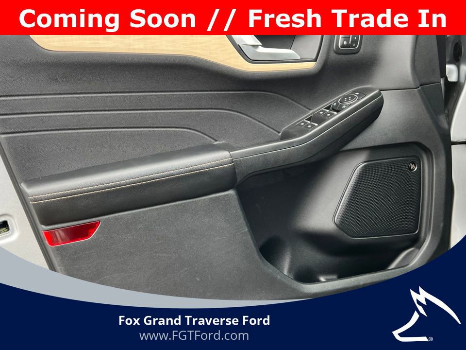Certified 2022 Ford Escape Titanium w/ Titanium Elite Package image 19