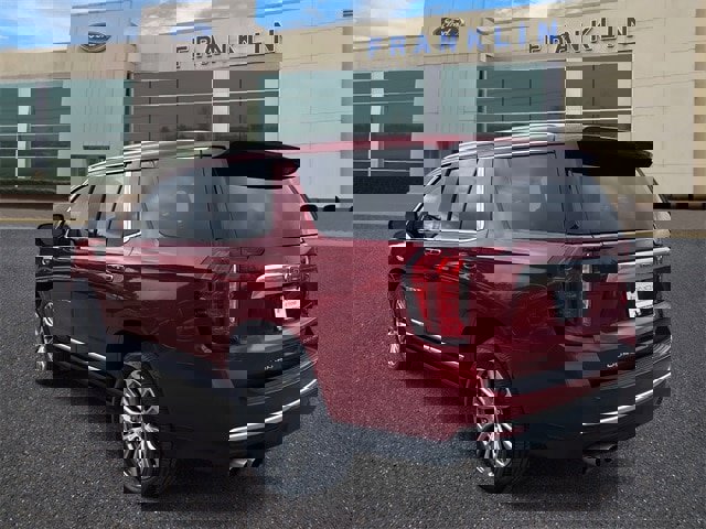 Used 2021 GMC Yukon Denali w/ Denali Premium Package image 3