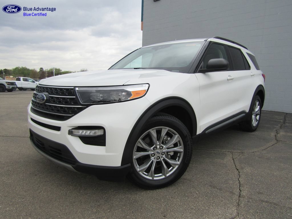 Certified 2024 Ford Explorer XLT w/ Equipment Group 202A AWD/4WD image 45