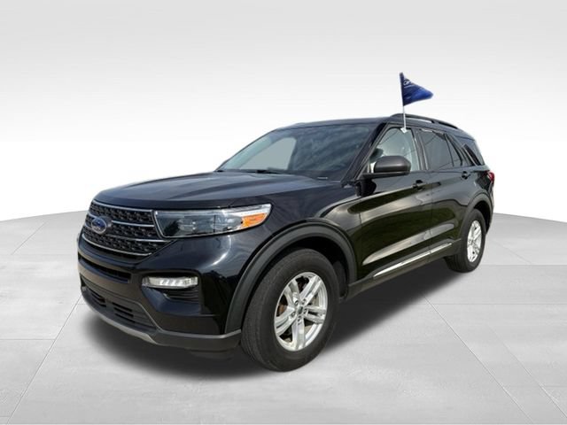 Certified 2022 Ford Explorer XLT w/ Equipment Group 202A AWD/4WD image 11