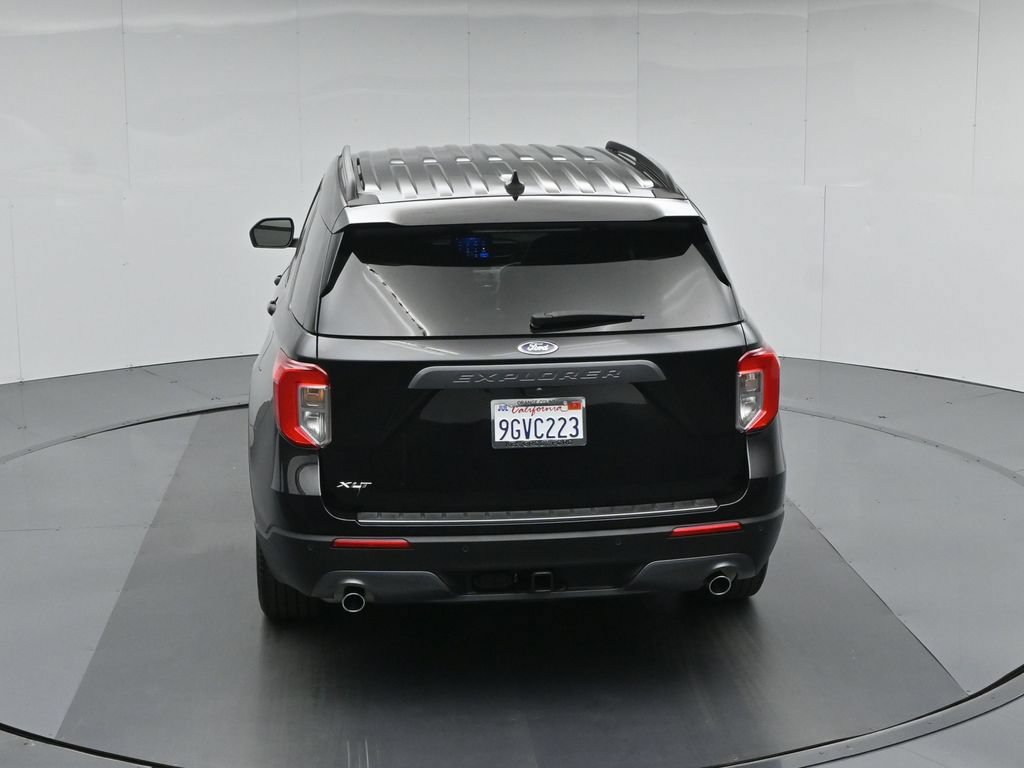 Certified 2023 Ford Explorer XLT w/ Equipment Group 202A RWD image 44