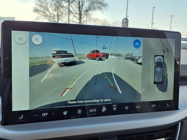 Certified 2025 Ford Escape Platinum w/ Premium Technology Package image 13