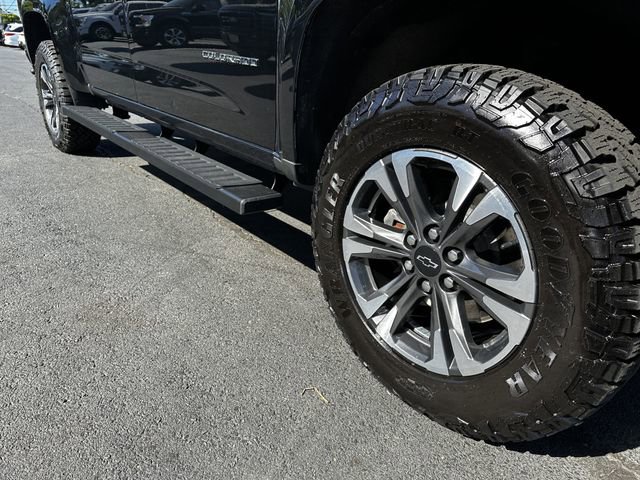 Used 2022 Chevrolet Colorado Z71 AWD/4WD image 11