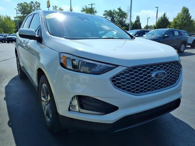 Certified 2024 Ford Edge SEL w/ Convenience Package AWD/4WD image 3