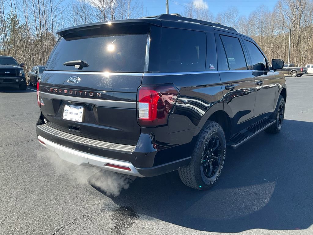 Certified 2024 Ford Expedition Timberline image 3