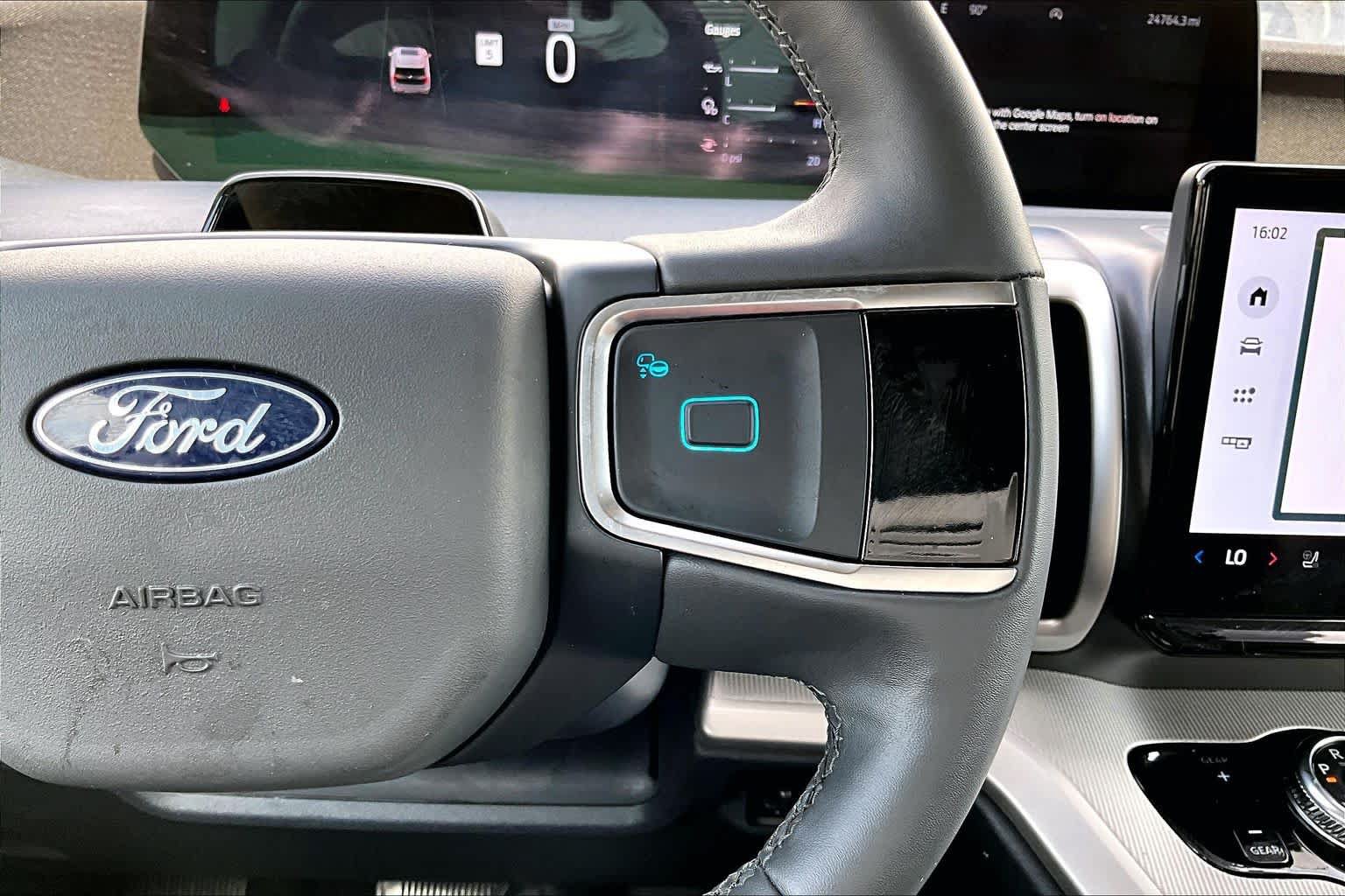 Certified 2025 Ford Expedition Active RWD image 25