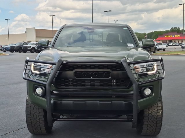 Used 2022 Toyota Tacoma TRD Off-Road w/ Technology Package AWD/4WD image 9