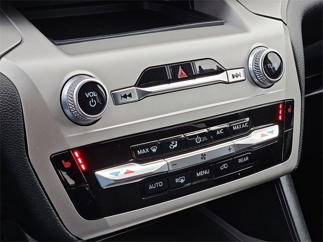 Certified 2022 Ford Explorer XLT image 15