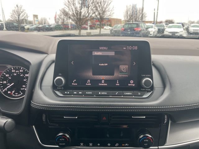 Used 2022 Nissan Rogue SV image 22