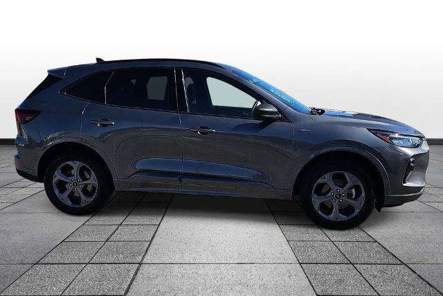 Certified 2024 Ford Escape ST-Line AWD/4WD image 4