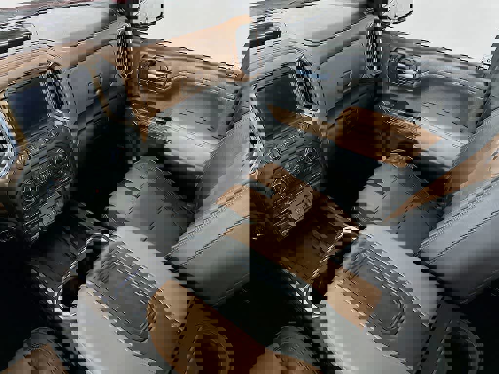 Used 2021 Chevrolet Silverado 1500 High Country w/ Technology Package image 14