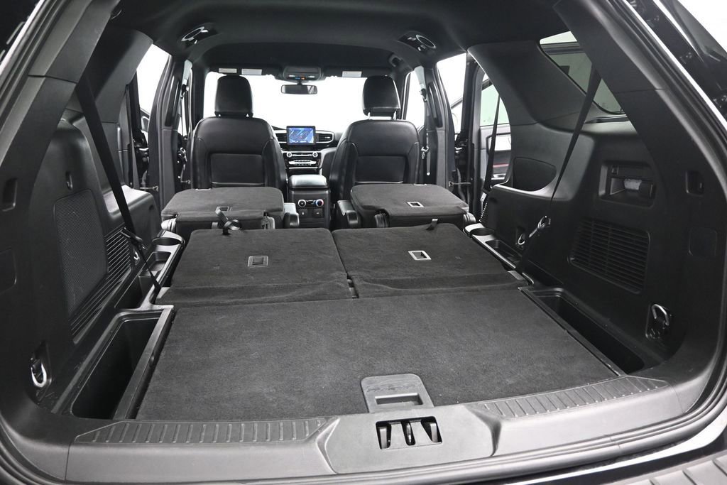 Certified 2024 Ford Explorer ST-Line w/ Class IV Trailer Tow Package RWD image 25