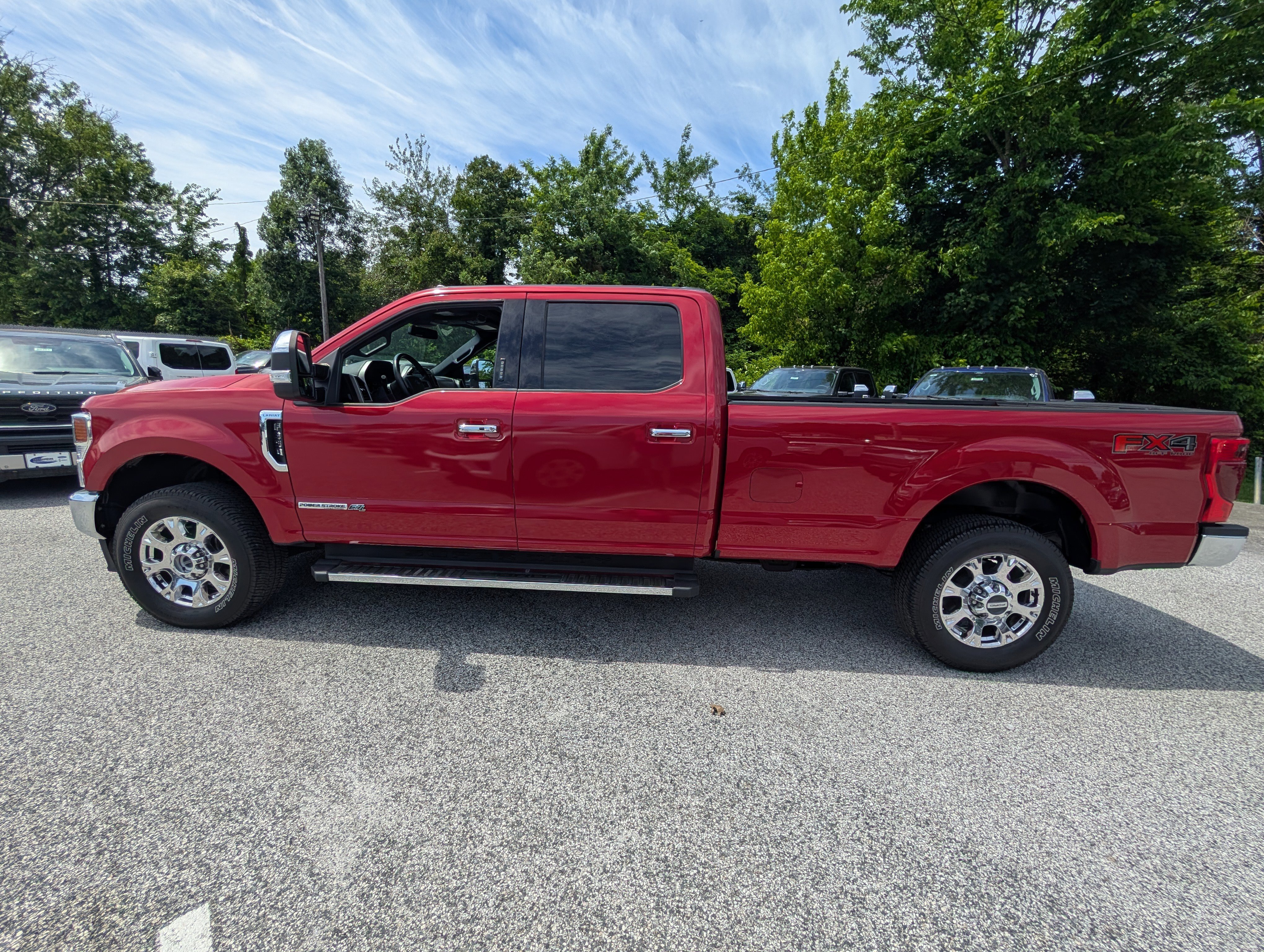 Certified 2022 Ford F350 Lariat w/ Lariat Ultimate Package AWD/4WD image 3