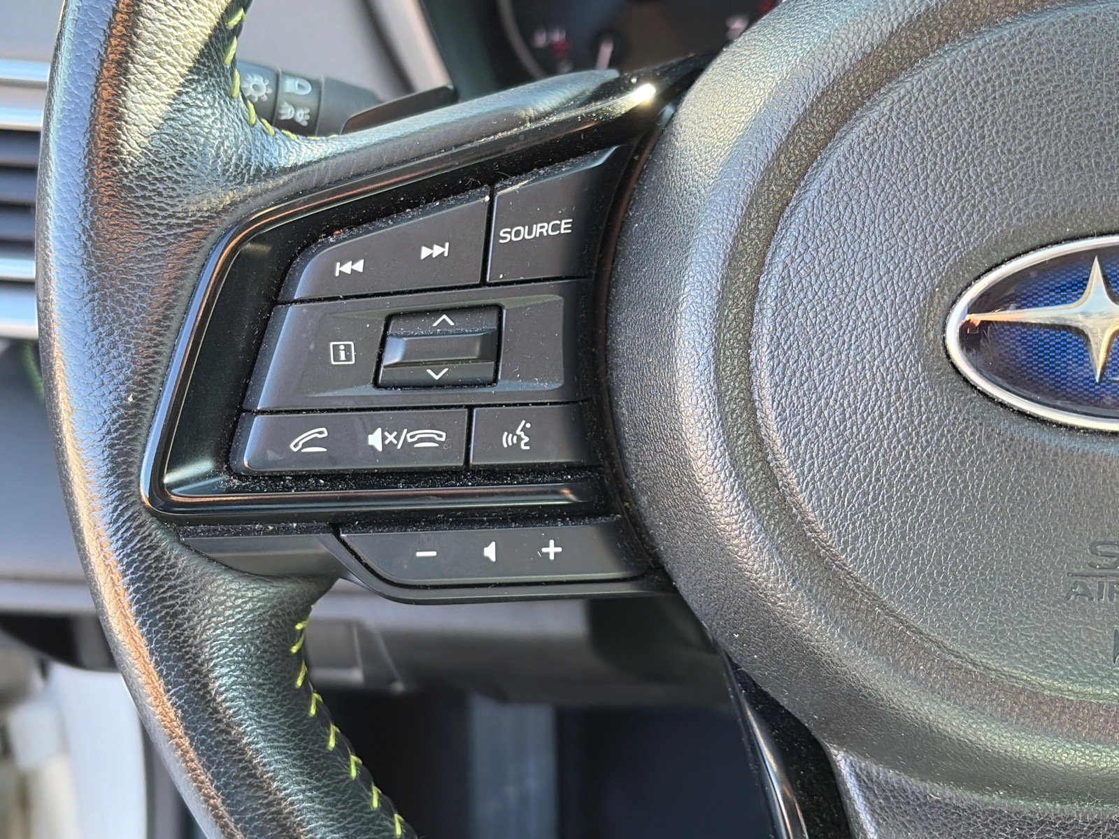 Used 2025 Subaru Outback Onyx Edition AWD/4WD image 16