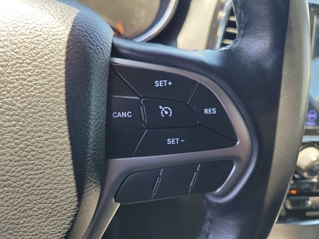 Used 2019 Jeep Grand Cherokee Limited AWD/4WD image 6